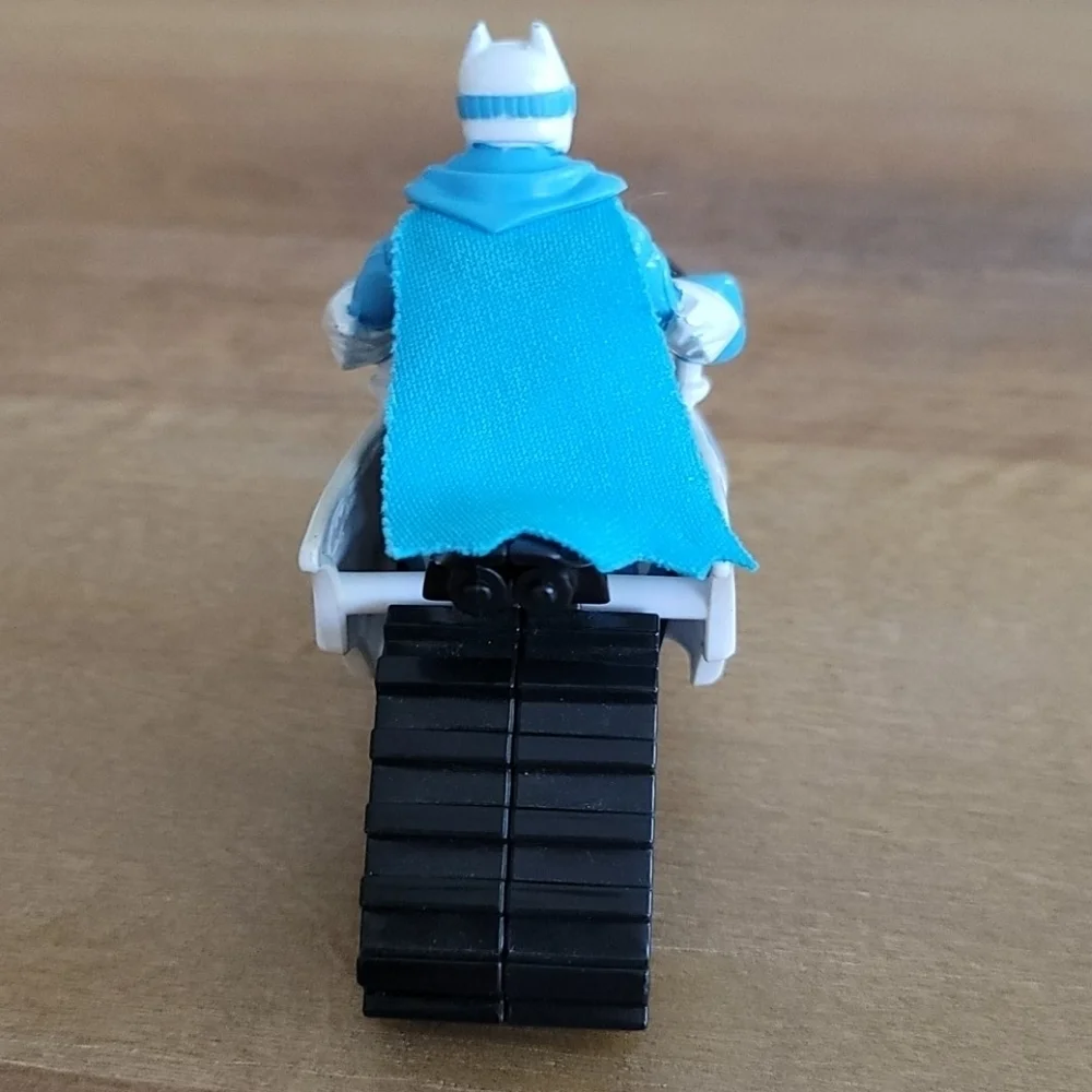 Fisher-Price Imaginext DC Super Friends Arctic Batman Snowmobile Figure